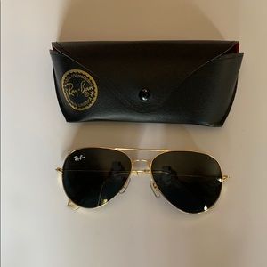 Ray-Ban Aviators - Unisex - black lens/gold frame